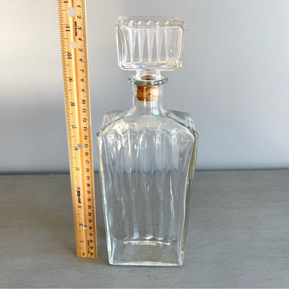 VTG 60s Heavy Clear Glass Liquor Bottle Decanter Vase Decor w/ Cork Stopper 11" - Picture 9 of 11